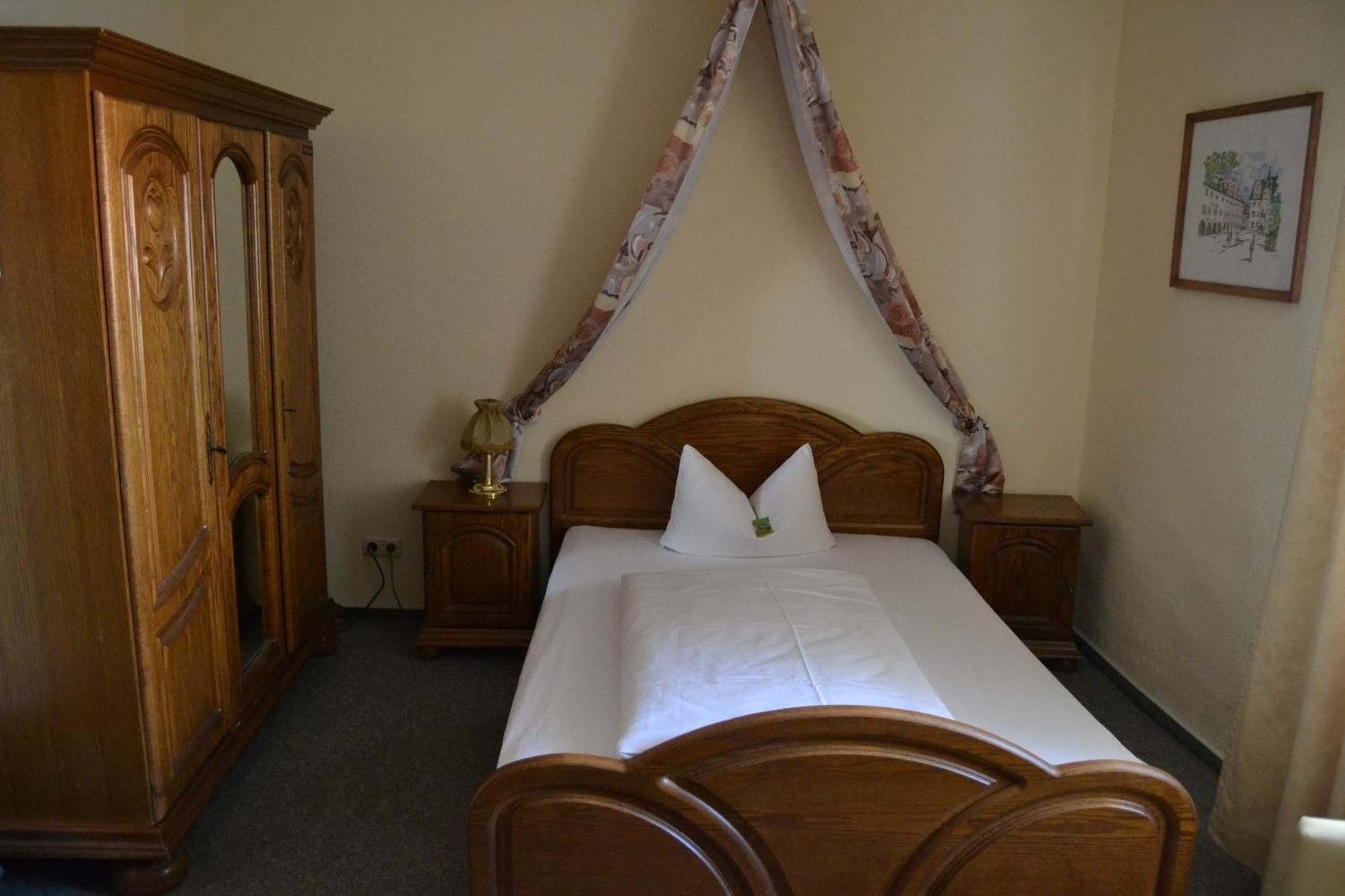 Hotel Anker Saalfeld Saale Δωμάτιο φωτογραφία