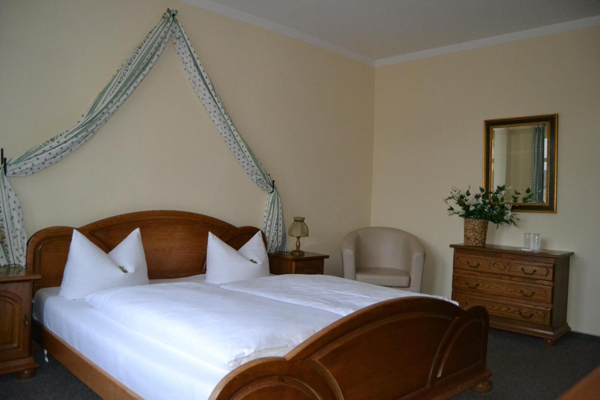 Hotel Anker Saalfeld Saale Δωμάτιο φωτογραφία