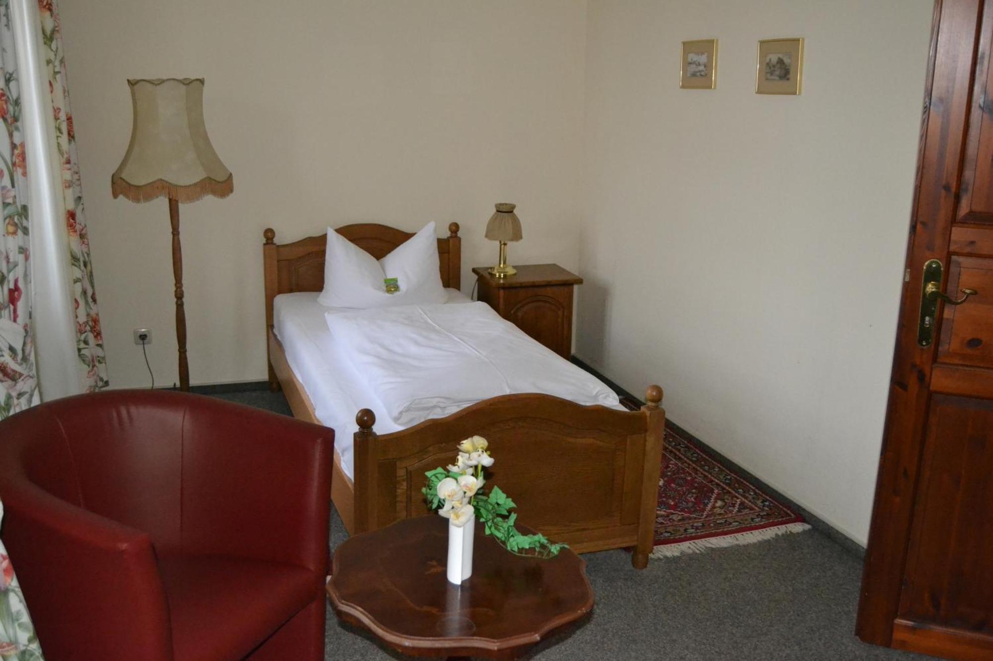 Hotel Anker Saalfeld Saale Δωμάτιο φωτογραφία